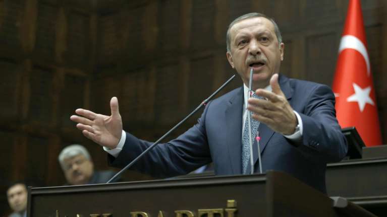 Ερντογάν: Αν επανεκλεγώ θα άρω την κατάσταση έκτακτης ανάγκης