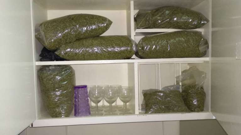 Με κιλά κάνναβης πιάστηκε 55χρονος στη Μάνδρα