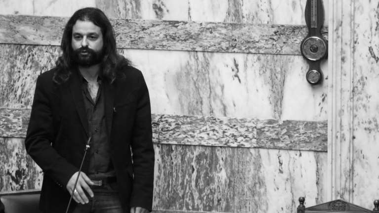 Με το βουλευτικό ΙΧ &amp; 180χλμ υπό βροχή διέφυγε ο Μπαρμπαρούσης