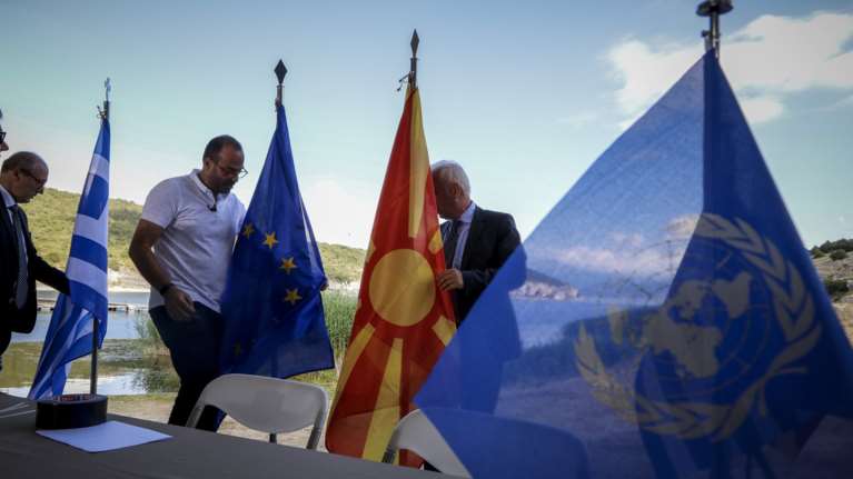 Στις Πρέσπες υπογράφεται η ιστορική συμφωνία για το Σκοπιανό