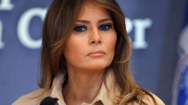 Μελάνια κατά Τραμπ: Απεχθάνομαι να βλέπω παιδιά να χωρίζονται από γονείς