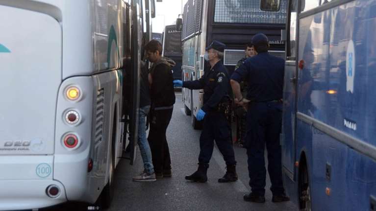 Επεισοδιακή σύλληψη διακινητή μεταναστών στην Εγνατία Οδό