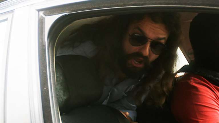 «Σέβομαι απόλυτα το Σύνταγμα» δηλώνει τώρα από τη ΓΑΔΑ ο Κ. Μπαρμπαρούσης