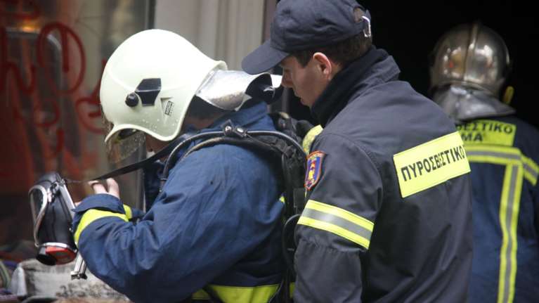 Πυρκαγιά σε γραφεία στο κέντρο της Αθήνας