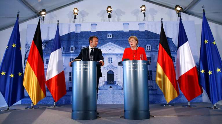 Συμφωνία Μέρκελ-Μακρόν για προϋπολογισμό της ευρωζώνης