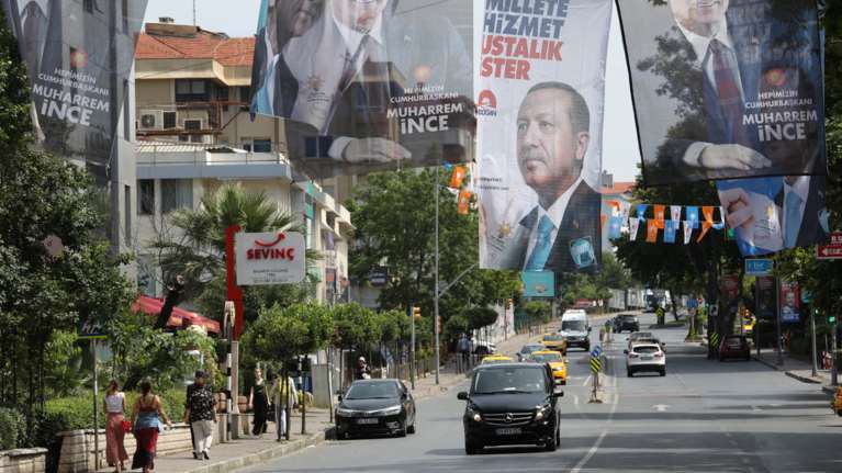 Η Τουρκία, μια μουσουλμανική χώρα μεταξύ Ευρώπης και Ασίας