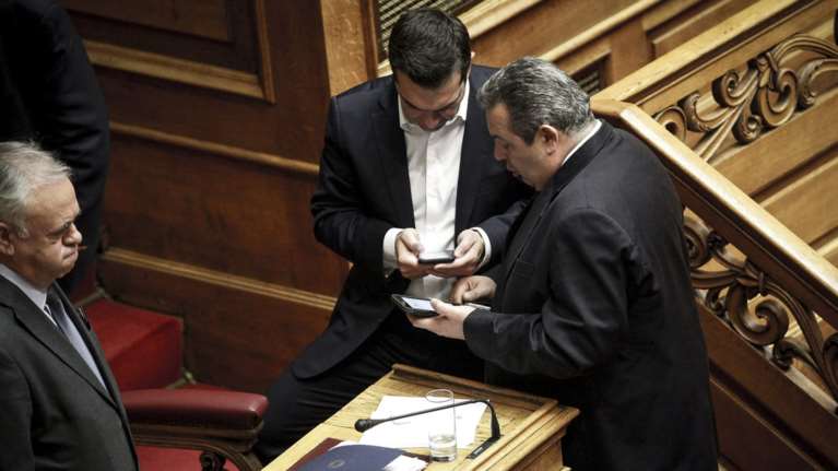 Νέα σύννεφα στη συγκυβέρνηση μετά τη συμφωνία των Πρεσπών