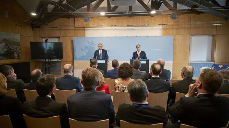 Δείτε Live τη συνέντευξη Τύπου μετά το τέλος της συνεδρίασης του Eurogroup