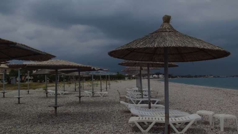 Χαλάει ο καιρός από το Σάββατο με βροχές και καταιγίδες