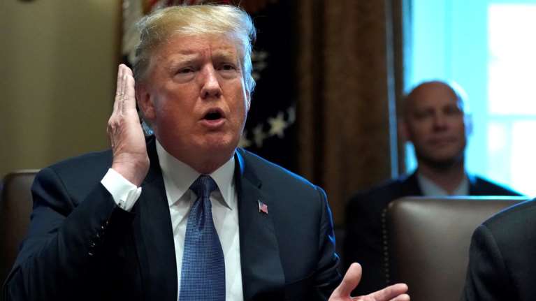 Τραμπ: Επινοούν ψευτικες ιστορίες για τα παιδιά των μεταναστών