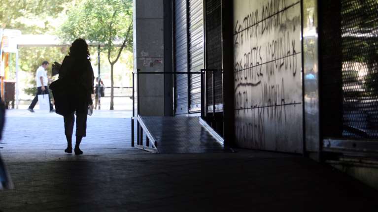 Spiegel: «Τελείωσε η κρίση; Για πες το αυτό στους Έλληνες...»