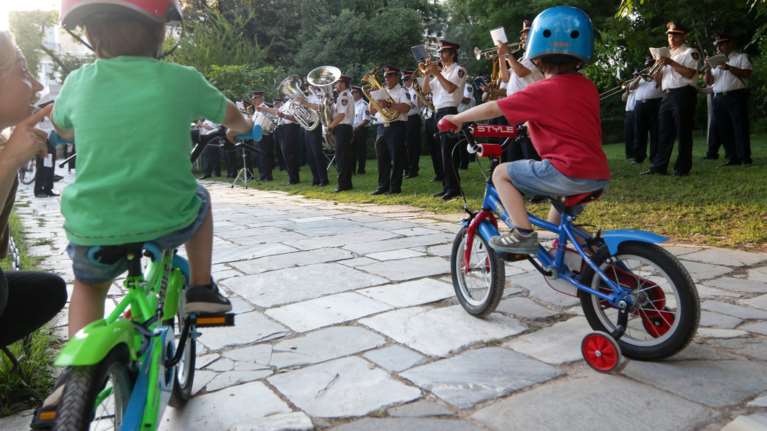 Επίδομα παιδιού: Πότε θα γίνει η πληρωμή της δεύτερης δόσης