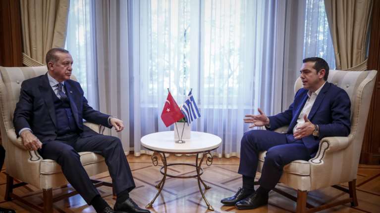 Την άμεση απελευθέρωση των δύο στρατιωτικών ζήτησε ο Τσίπρας