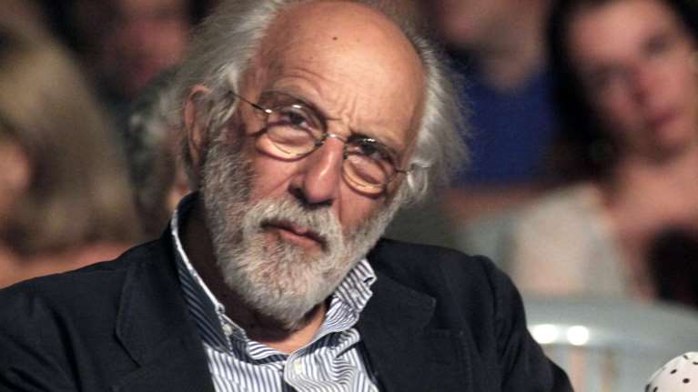 O Λυκουρέζος διαψεύδει την εσπευσμένη εισαγωγή του στο νοσοκομείο