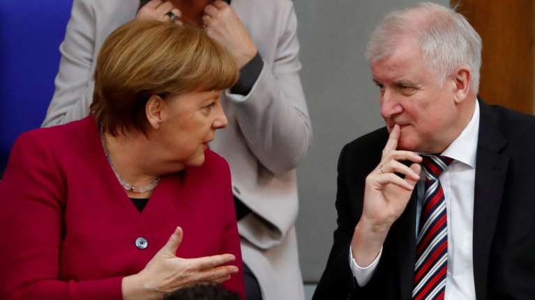 Ζεεχόφερ: Δεν θέλουμε να ρίξουμε την κυβέρνηση