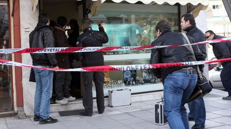 Οικογενειακή παράδοση στις ληστείες από πατέρα και γιο στη Θεσσαλονίκη