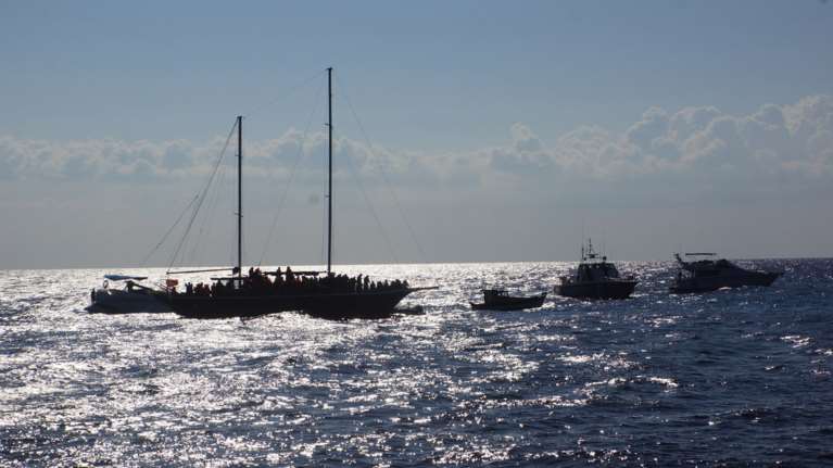 Εντοπίστηκε ιστιοπλοϊκό με μετανάστες κοντά στο Ταίναρο