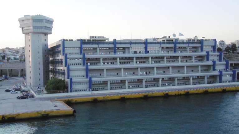 Υπ. Ναυτιλίας: Μόνιμοι, τώρα, στα λιμεναρχεία