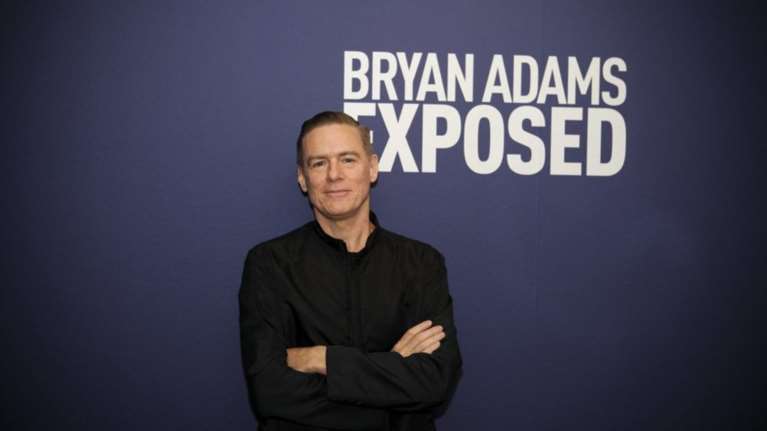 Υπήρξε ειδύλλιο της Νταϊάνα με τον Μπράιαν Ανταμς; Τι απαντά ο ίδιος