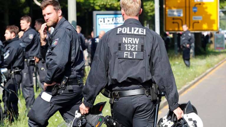 «Φρούριο» το Αουγκσμπούργκ για το συνέδριο του ακροδεξιού AfD