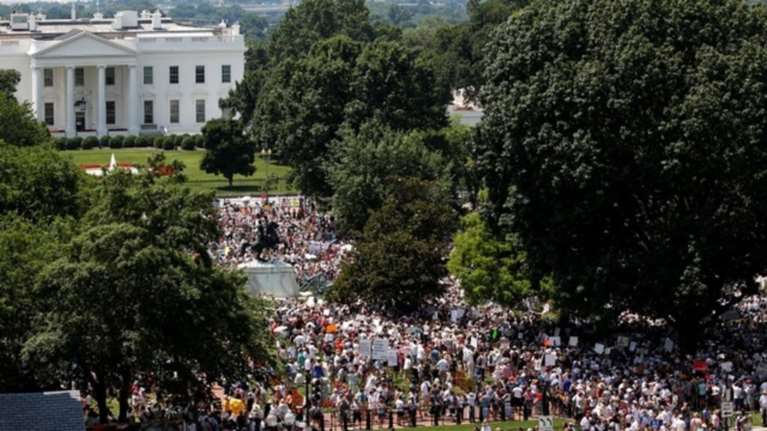 ΗΠΑ: Διαδηλώσεις κατά της μεταναστευτικής πολιτικής του Τραμπ