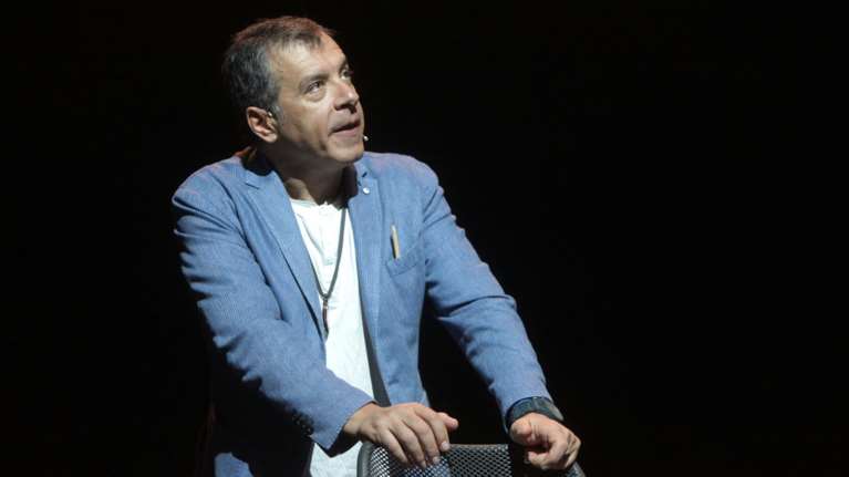 Αποχώρηση από το Κίνημα Αλλαγής πρότεινε ο Θεοδωράκης