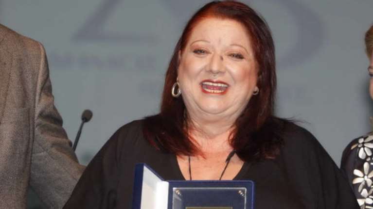 Όταν η Τζέση Παπουτσή μοίραζε ...αποβολές και ...απειλές