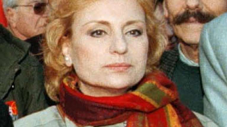 Ξέσπασε πόλεμος- Κόρες Μοσχολιού VS Ζήνα: &quot;Είναι ιεροσυλία&quot;