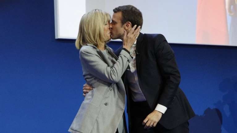 Μπριζίτ και Εμανουέλ: Ένας έρωτας κόντρα στις δυσκολίες