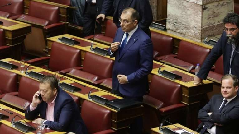 Παραιτείται από αντιπρόεδρος της Βουλής ο Δημήτρης Καμμένος