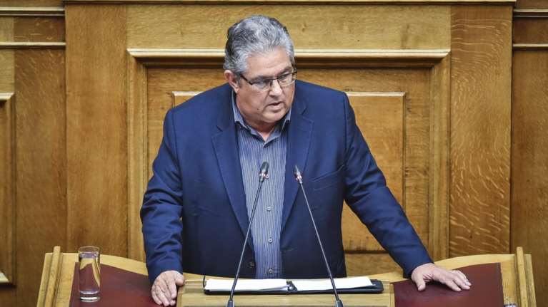 Κουτσούμπας: «Κούφιοι διαπληκτισμοί» Τσίπρα - Μητσοτάκη