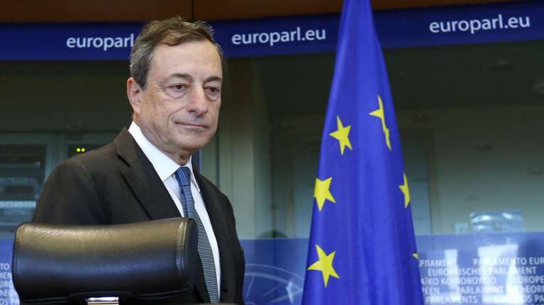 Ντράγκι: Πρώτα  θετική αξιολόγηση του χρέους και μετά το QE