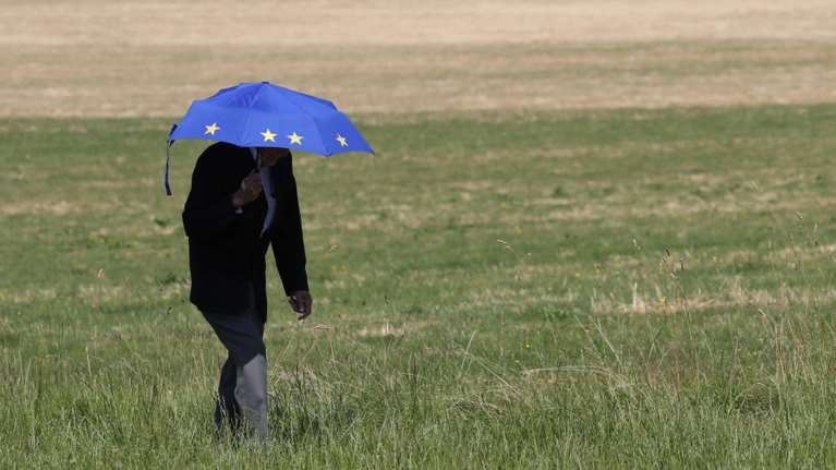 Ενόχληση Βρυξελλών για τη διατήρηση μειωμένου ΦΠΑ στα νησιά