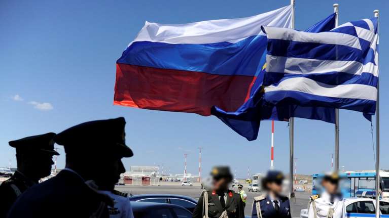 Παρασκήνιο και μηνύματα πίσω από το επεισόδιο Αθήνας-Μόσχας