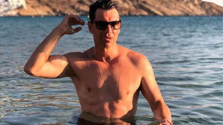 Στην Κέρκυρα ο Σάκης Ρουβάς: "Κανένα μέρος δεν είναι σαν το σπίτι σου"