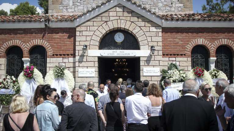 Το τελευταίο αντίο στον δημοσιογράφο Μάνο Αντώναρο