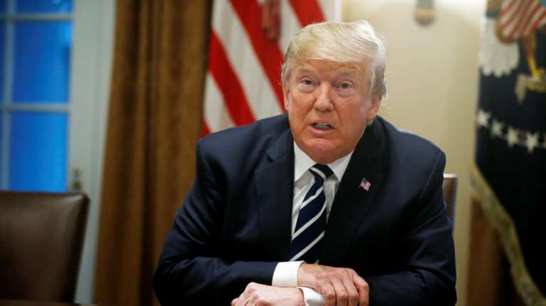 "Κωλοτούμπα" Τραμπ: Η Ρωσία είχε ανάμειξη στις εκλογές του 2016