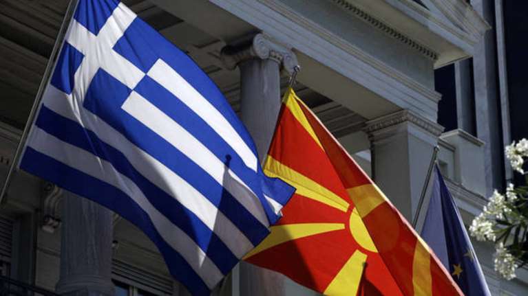 Χιλιάδες επιχειρήσεις τρέχουν να κατοχυρώσουν το &quot;Μακεδονία&quot;