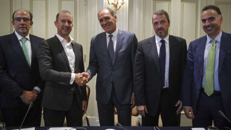 Υπογράφηκε η σύμβαση πώλησης του 66% του ΔΕΣΦΑ