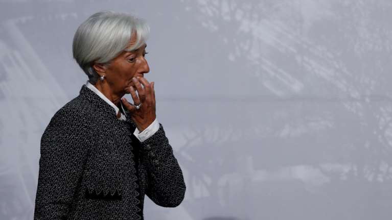 Λαχτάρισε η Λαγκάρντ, αναγκαστική προσγείωση του αεροσκάφους