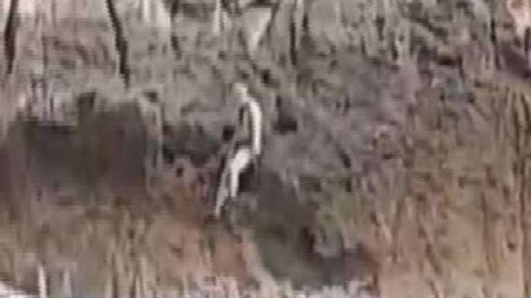 Συγκλονιστικές εικόνες από τη διάσωση ψαροντουφεκά που εγκλωβίστηκε