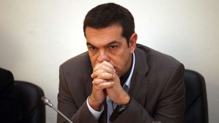 Τσίπρας: Με προβληματίζουν τα παράλληλα τρία μέτωπα