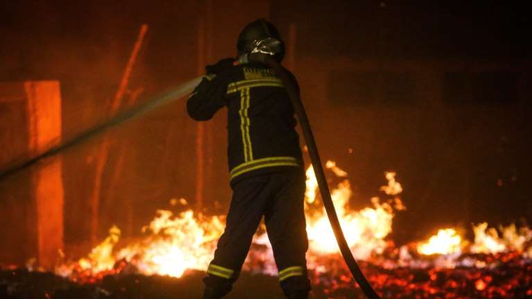 Πώς βοηθά η ΕΕ στην κατάσβεση πυρκαγιών