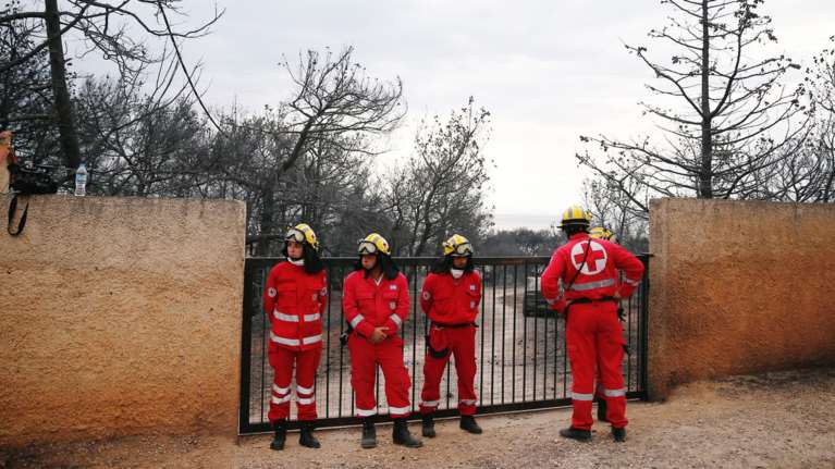 Στους 88 οι νεκροί από τη φονική πυρκαγιά, κατέληξε 42χρονη