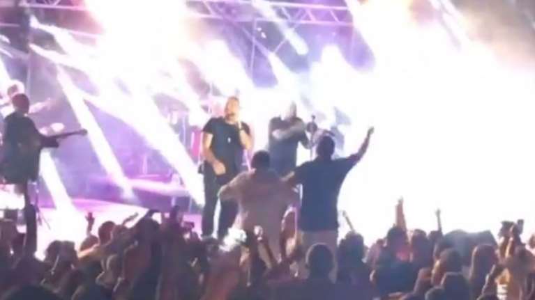 Μύκονος: Όλα όσα έγιναν στη συναυλία του Ρέμου στο Nammos [Φωτο - Βίντεο]