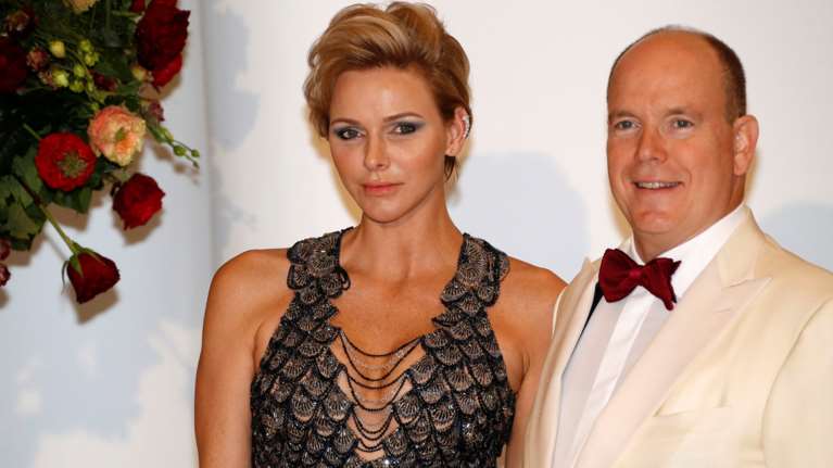 Το εκπληκτικό γοργονέ φόρεμα της πριγκίπισσας Σαρλίν του Μονακό [Εικόνες]