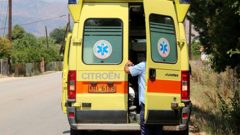 Κρεμάστηκε σε δέντρο στη Ζάκυνθο - Τον βρήκε ο γιος του