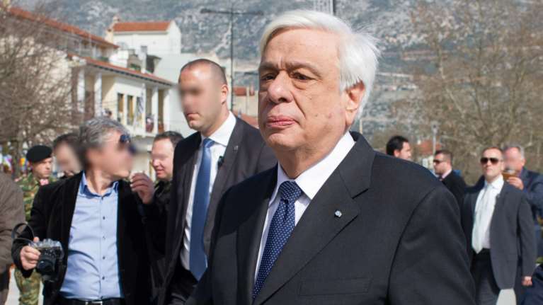 Επίσκεψη του Προκόπη Παυλόπουλου στις πληγείσες περιοχές στο Μάτι