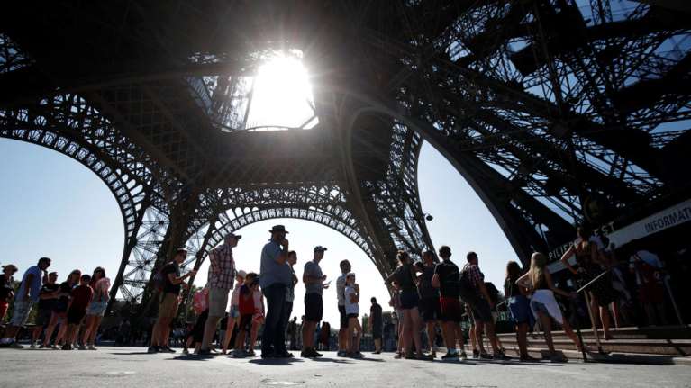Κλειστός ο πύργος του Άιφελ λόγω απεργίας