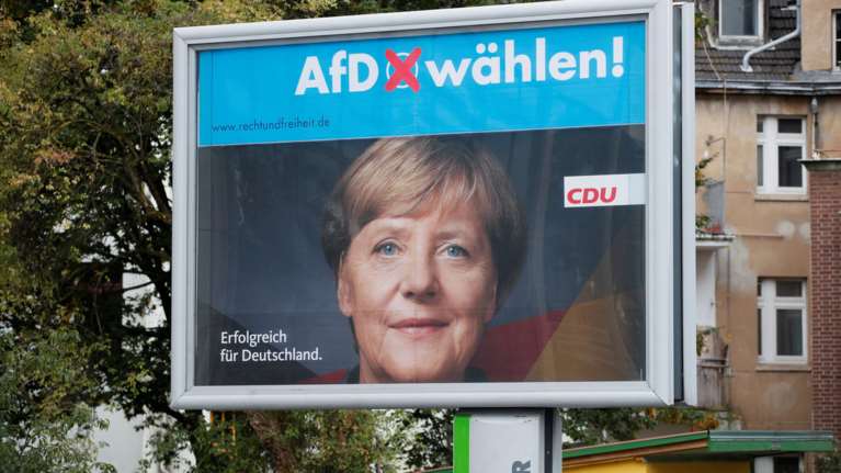 Ιστορικό χαμηλό για το κόμμα της Μέρκελ - Έπεσε στο 29%